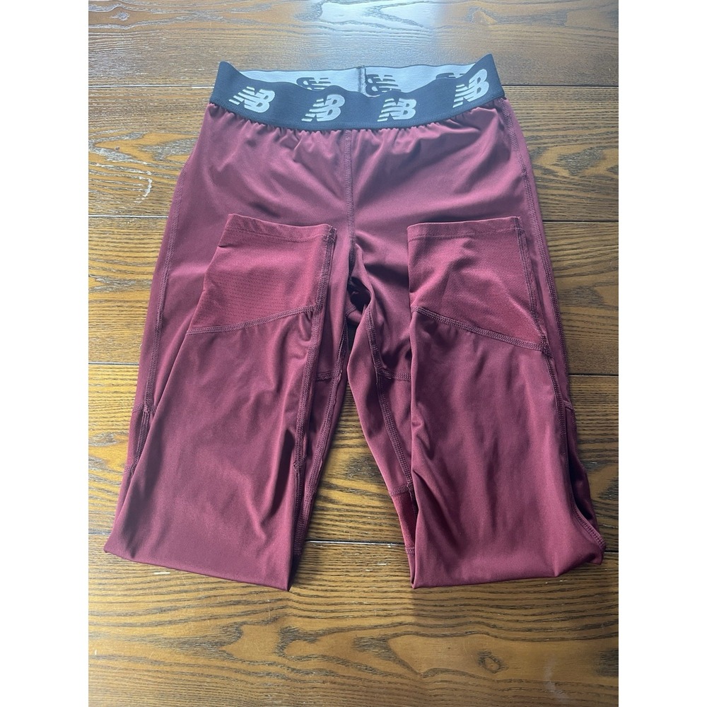 New Balance Base Tight Size medium Maroon/Red TMWP734 Size Medium Active Gym